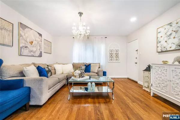 Bloomfield, NJ 07003,152 Belleville #1