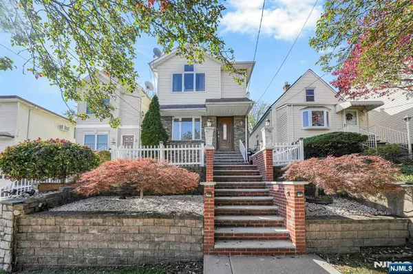 Garfield, NJ 07026,75 Cedar ST