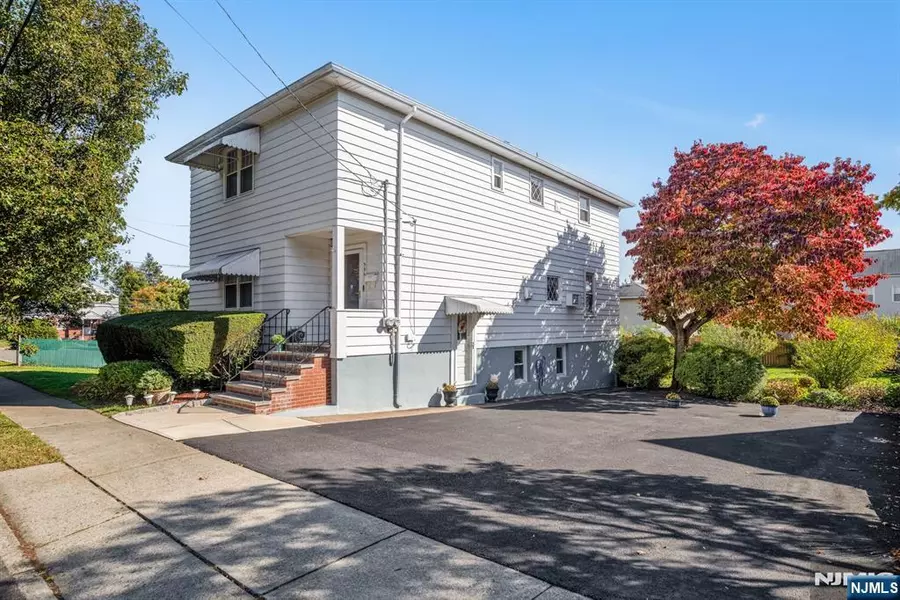 356 Westminster PL, Lodi, NJ 07644