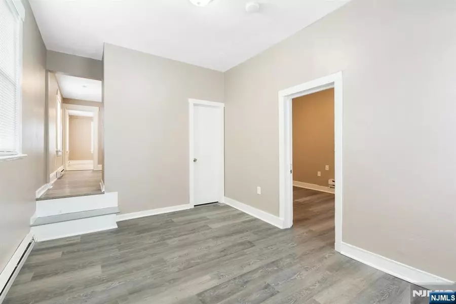 52 State ST, Hackensack, NJ 07601