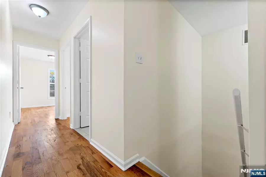 12 Carmella CT, Newark, NJ 07104