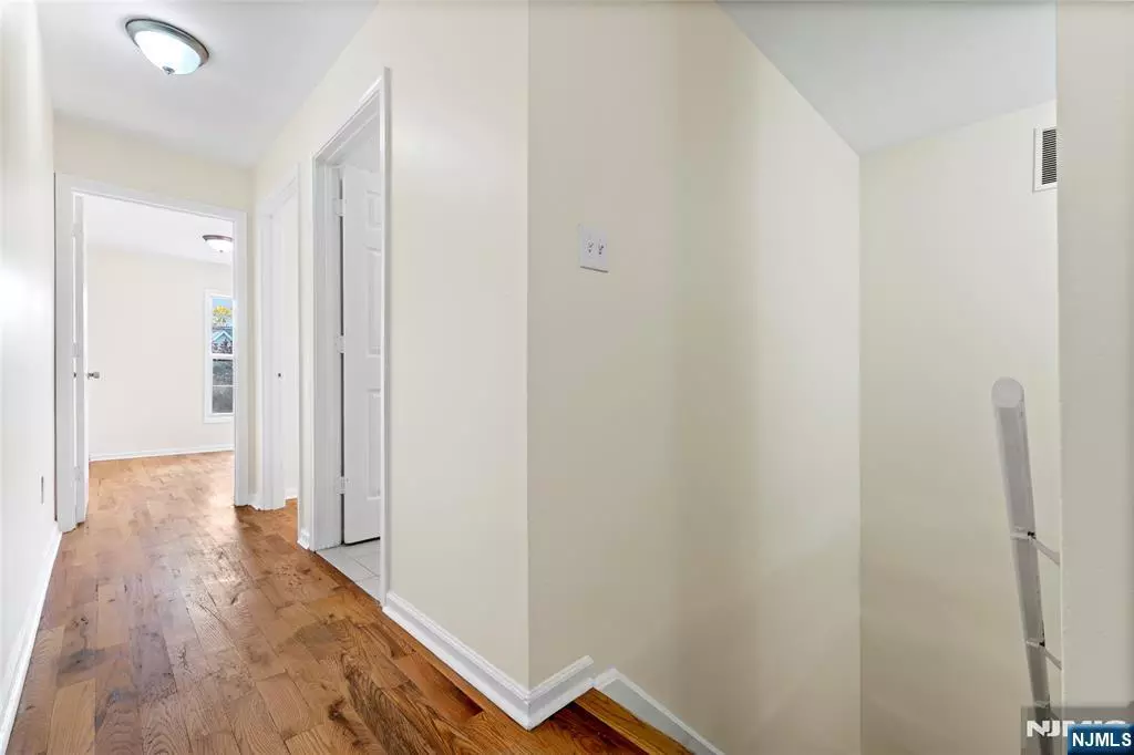 Newark, NJ 07104,12 Carmella CT