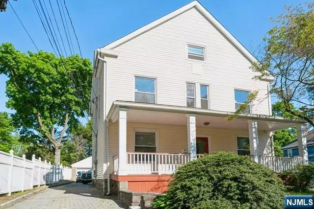 Closter, NJ 07624,332 Closter Dock RD #1