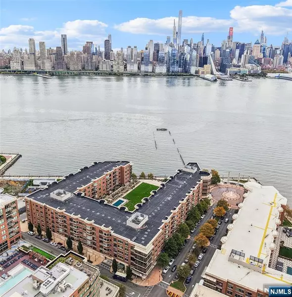 20 Ave At Port Imperial #315, West New York, NJ 07093