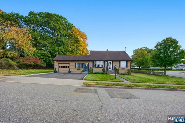 Woodland Park, NJ 07424,29 Kay RD