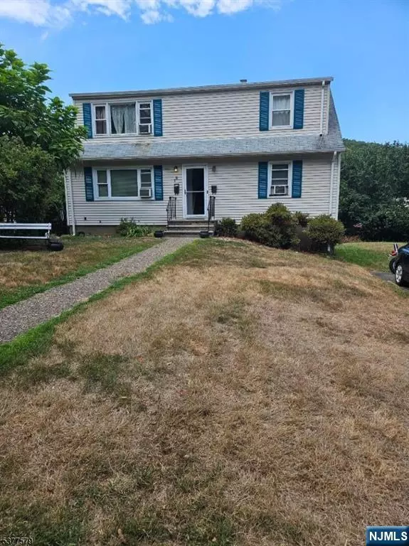 19 Spring AVE #2, Oakland, NJ 07436