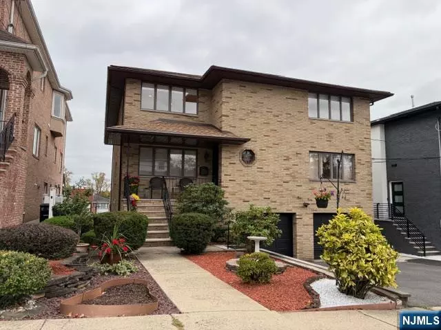 330 Ruby AVE #2nd Floor, Palisades Park, NJ 07650