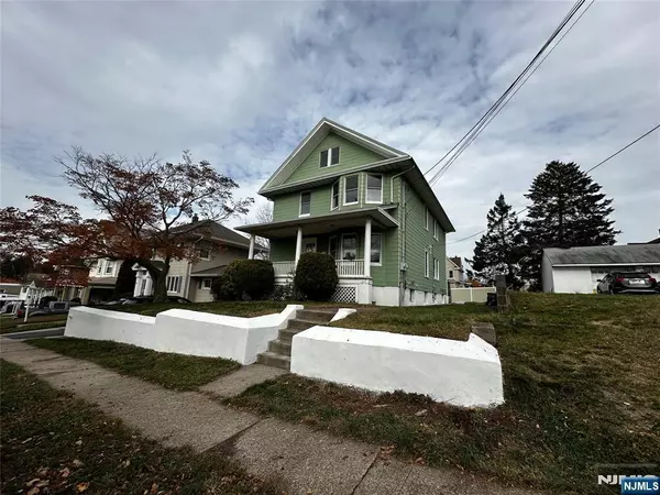 227 Hamilton AVE #2, Hasbrouck Heights, NJ 07604