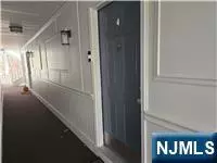 223 Larch LN, Mahwah, NJ 07430