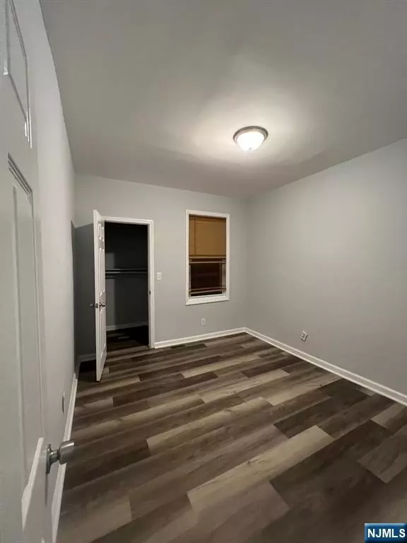 Newark, NJ 07112,133 Mapes AVE