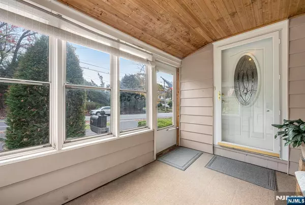 Wyckoff, NJ 07481,431 Goffle RD