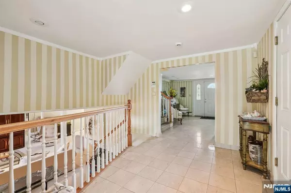 Wayne, NJ 07470,32 Augusta