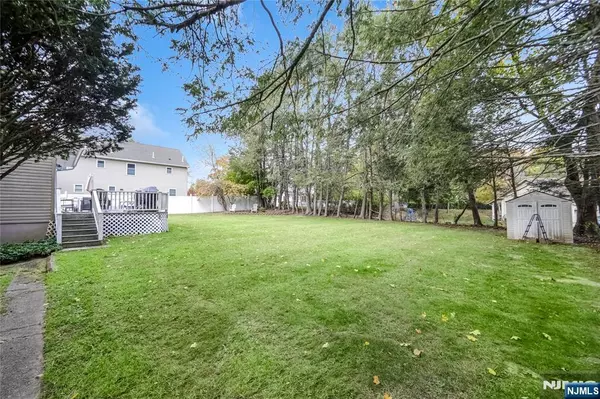 Closter, NJ 07624,50 Carlson CT