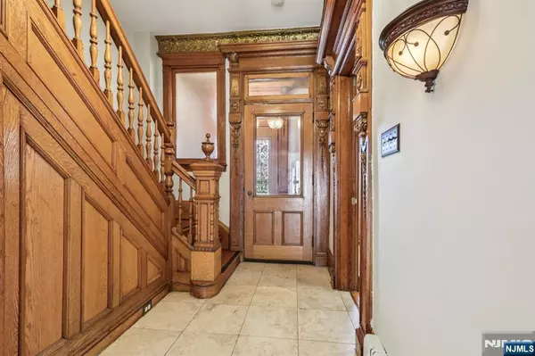 North Bergen, NJ 07047,7722 Broadway