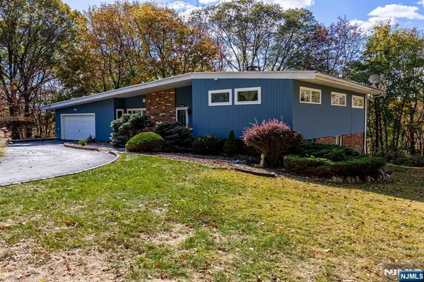 Bloomingdale, NJ 07403,23A Highland AVE