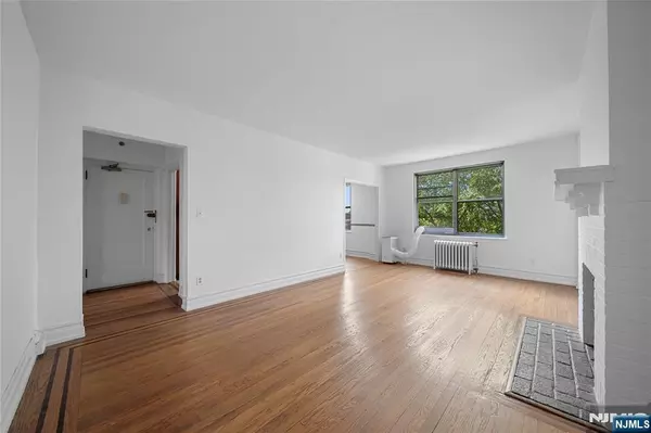 Englewood, NJ 07631,100 E Palisade AVE #B51