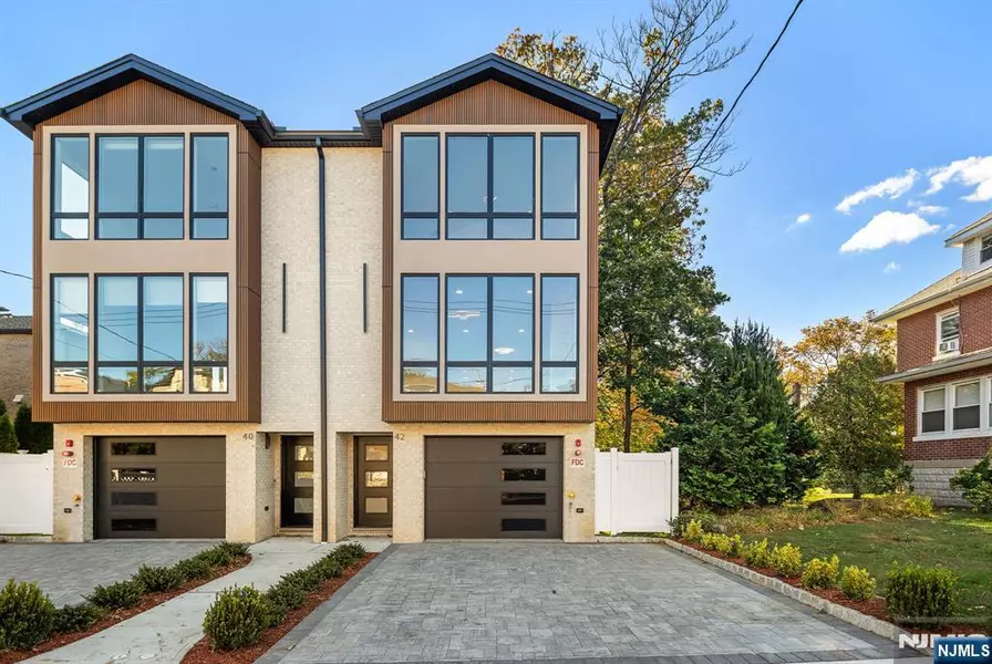 42 Columbia AVE, Cliffside Park, NJ 07010