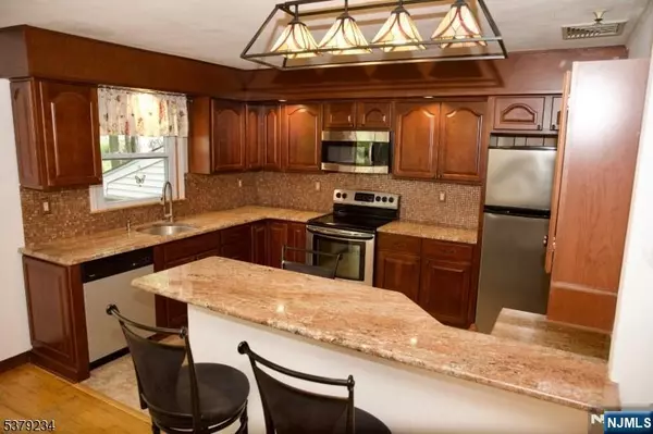 East Hanover Twp, NJ 07936,29 Beach