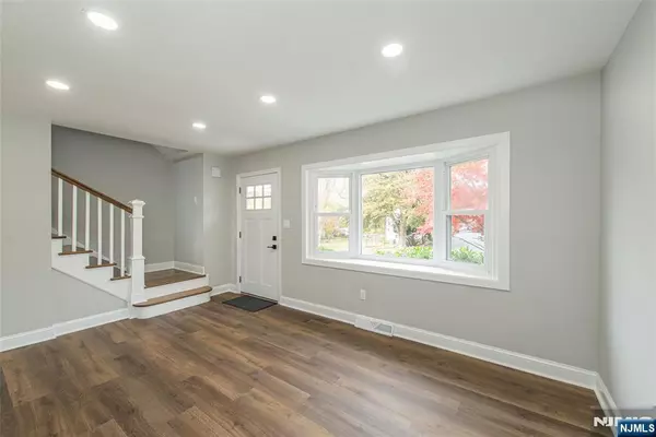 Bloomingdale, NJ 07403,26 Ann ST