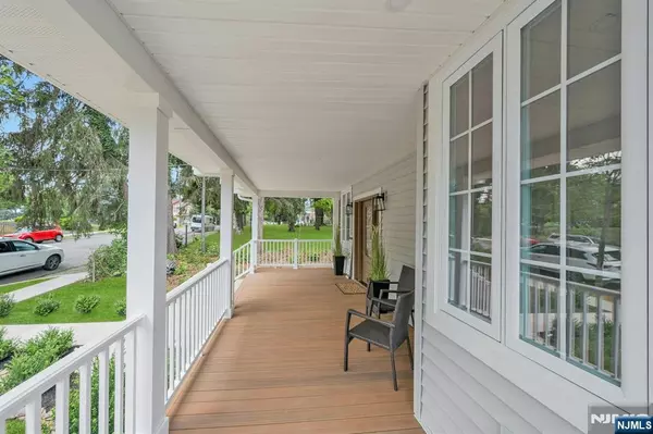 Rutherford, NJ 07070,190 Fairview AVE