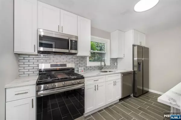 Dumont, NJ 07628,37 Revere