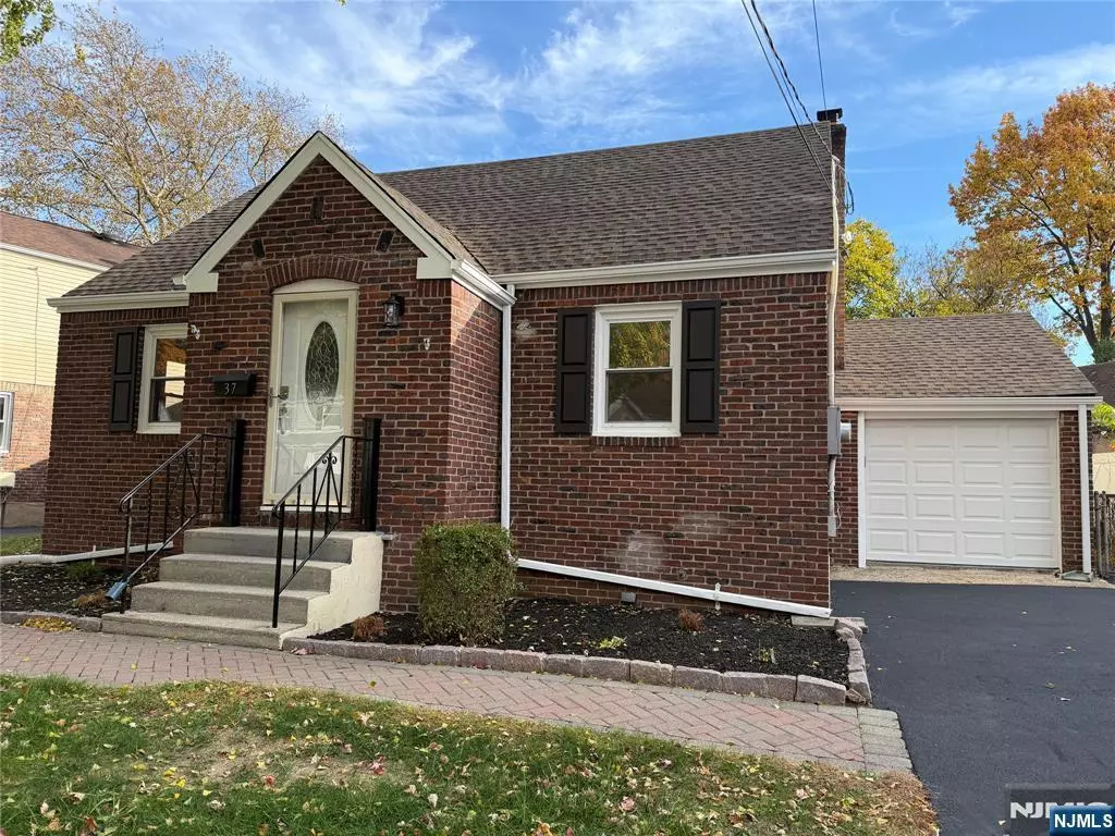 Dumont, NJ 07628,37 Revere