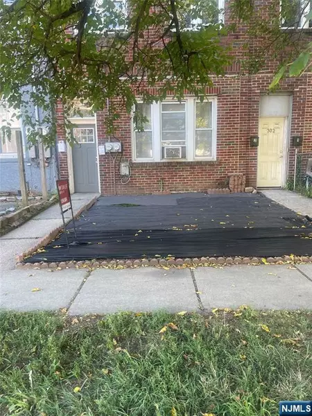 300 Forest AVE #2, Englewood, NJ 07631