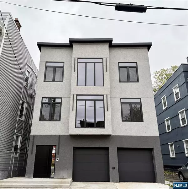 210 22nd ST, Irvington, NJ 07111