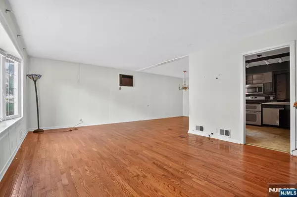 Cedar Grove, NJ 07009,127 Harper TER