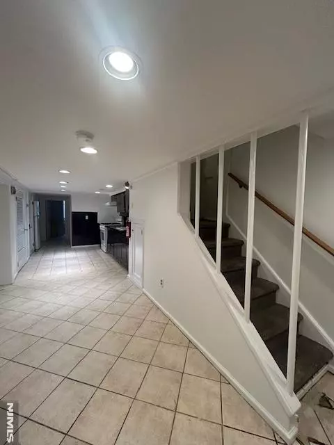 Fairview, NJ 07022,378 Park AVE #Gr Fl/Base