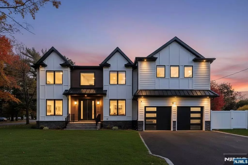 Paramus, NJ 07652,187 Brookfield AVE