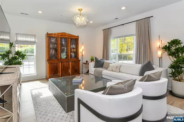 Little Falls, NJ 07424,58 Harvest WAY