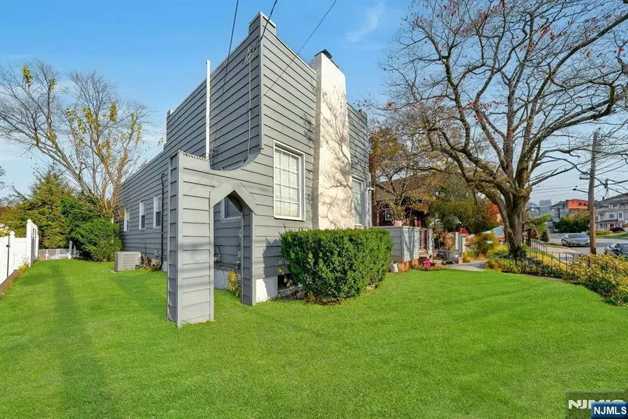 229 Baldwin AVE, Hasbrouck Heights, NJ 07604