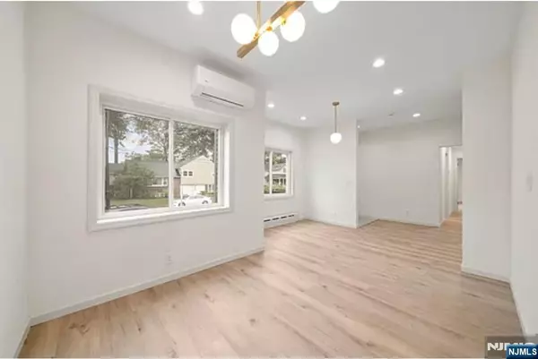 Hackensack, NJ 07601,57 Byrne ST #FL 1