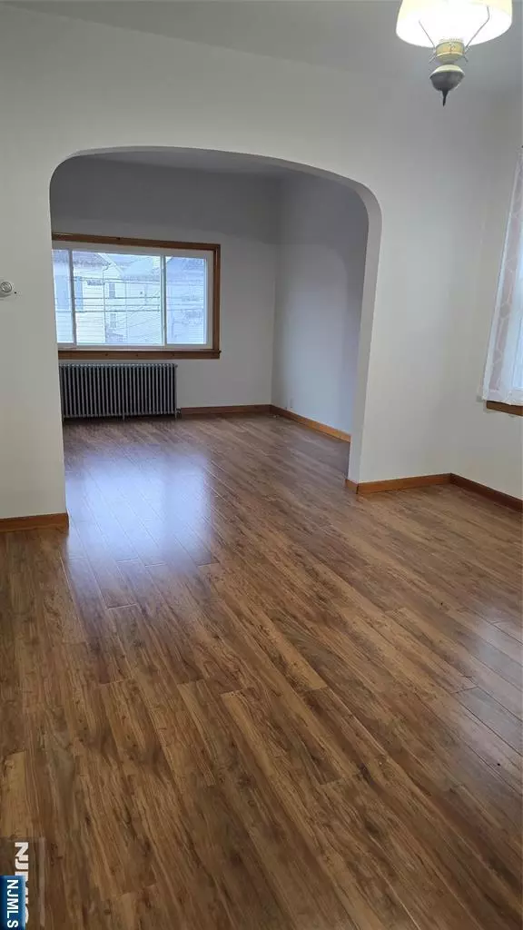 144 Knapp AVE, Clifton, NJ 07011