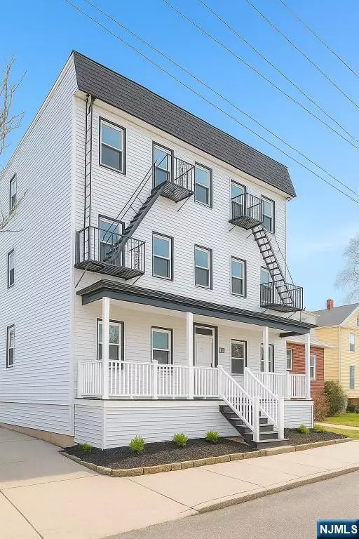 Wallington, NJ 07057,42 Lester ST