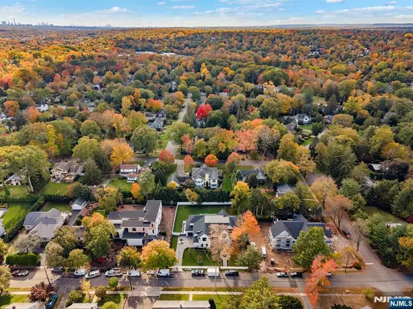 Demarest, NJ 07627,7 Central AVE