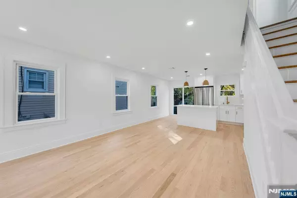 Rutherford, NJ 07070,173 W Newell AVE