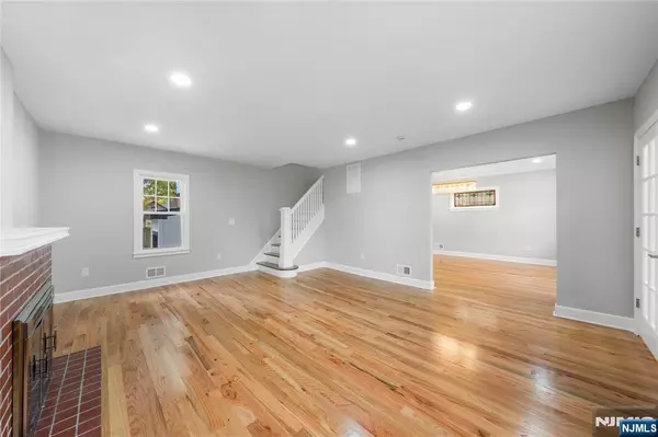 Belleville, NJ 07109,299 Greylock Pkwy