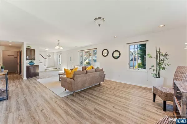 Clifton, NJ 07013,119 Highview DR