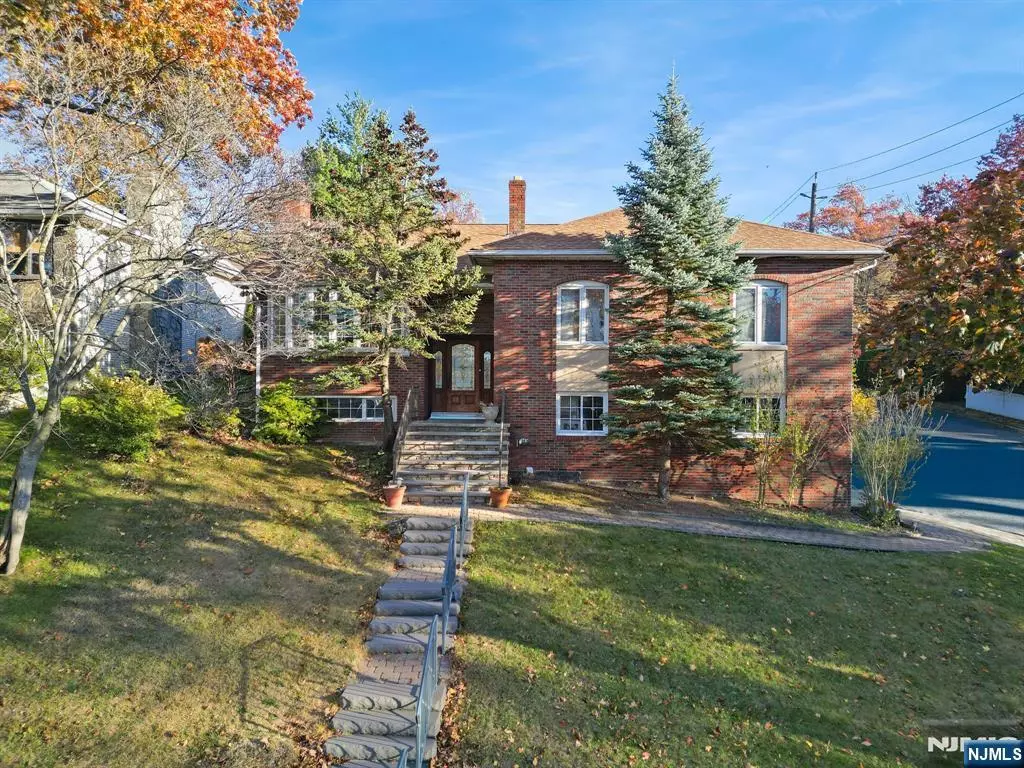 Englewood Cliffs, NJ 07632,51 Anderson AVE