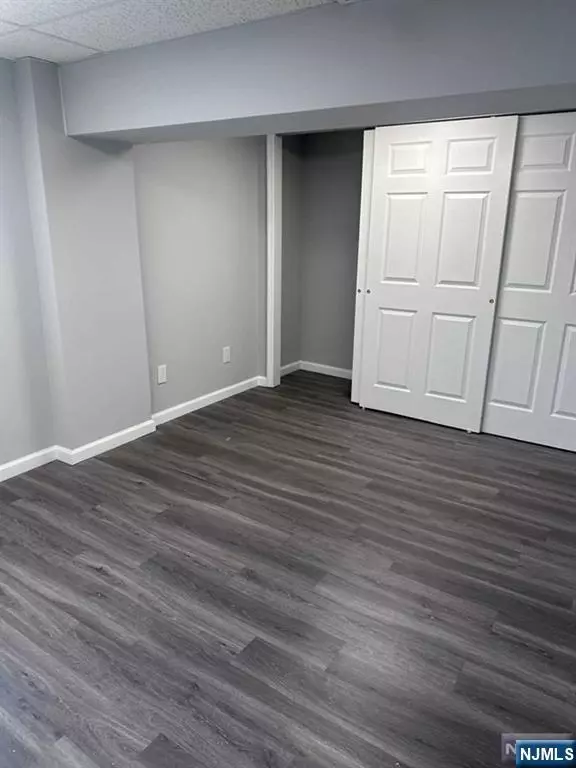 Clifton, NJ 07011,13 Lee PL