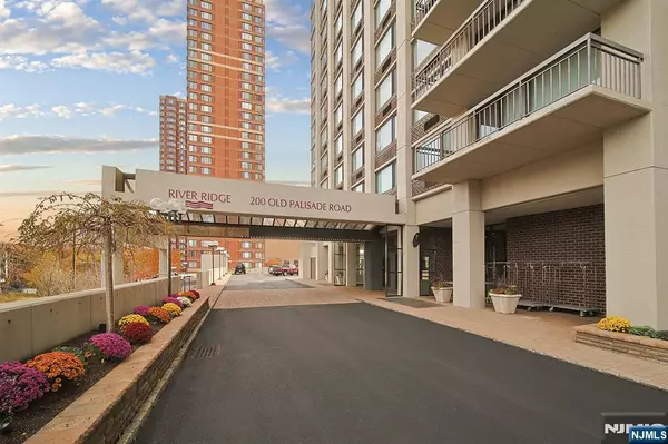 200 Old Palisade RD #19B, Fort Lee, NJ 07024