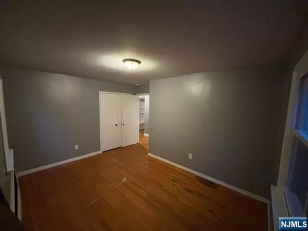 Newark, NJ 07106,20 Brookdale #1