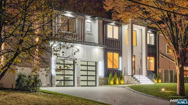 801 Godwin RD, Paramus, NJ 07652