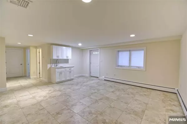 65A W Palisades BLVD #gf, Palisades Park, NJ 07650