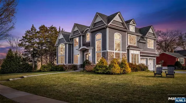 Glen Rock, NJ 07452,37 Glenfair RD