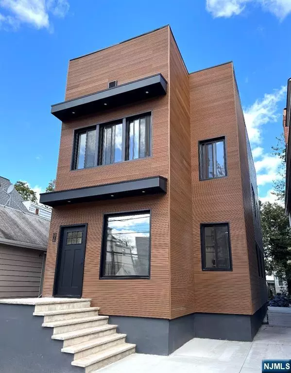 167 Chapman ST, Orange, NJ 07050