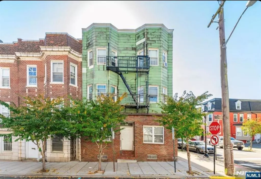 Union City, NJ 07087,123 47th ST