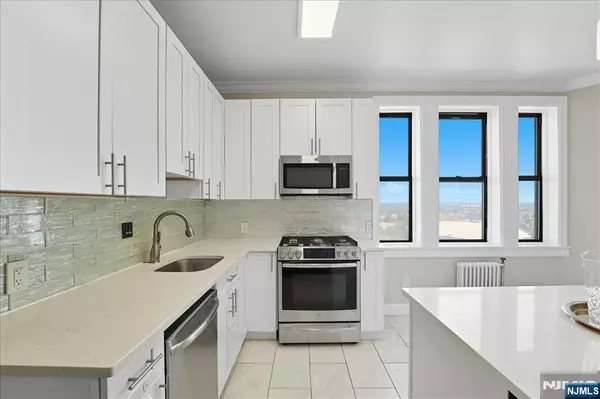 Jersey City, NJ 07306,2600 Kennedy BLVD #10b